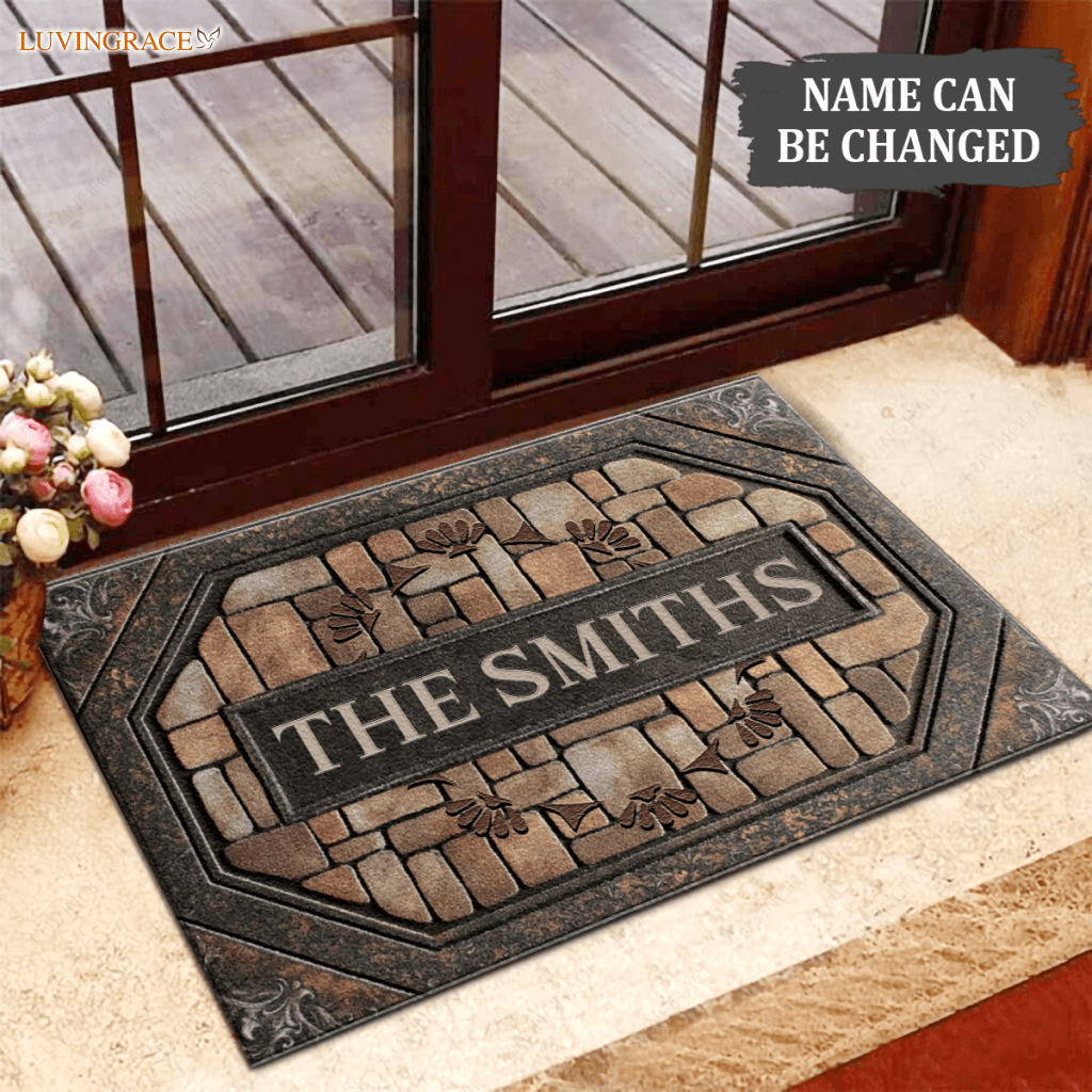 Luvingrace L39 Monogram Collection Family Name Personalized Doormat