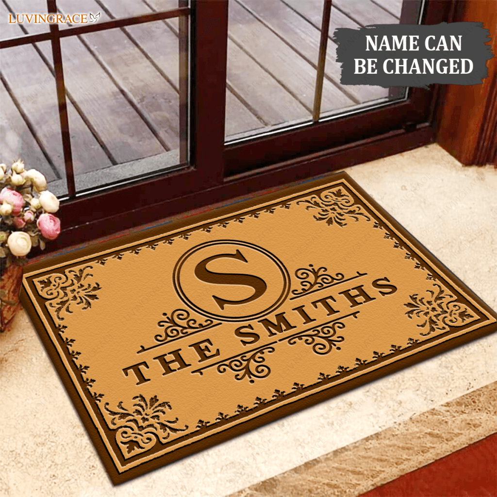 Luvingrace M01 Vintage Monogram Collection Family Name Personalized Doormat