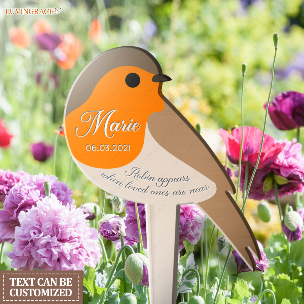 Personalized Robin Appears When Loved Ones Are Near Plaque Stake