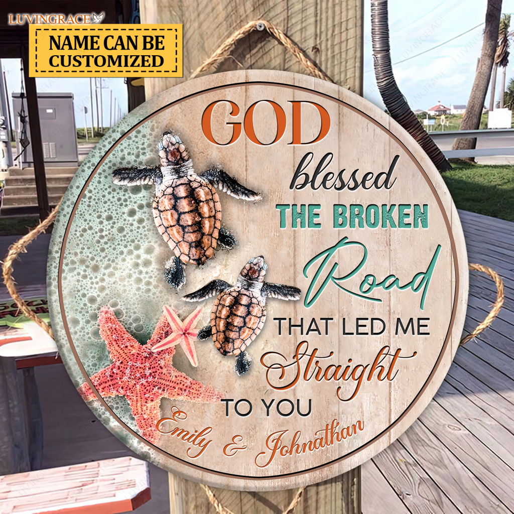 Personalized Turtle Couple Wood Circle Sign